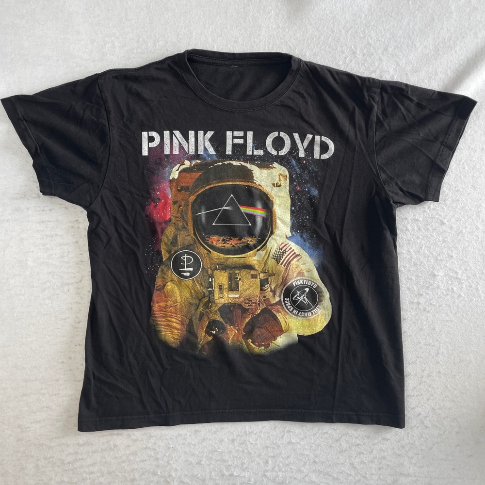 Pink Floyd Graphic T-Shirt Large Astronaut Dark Side of the Moon Rock Band Tee